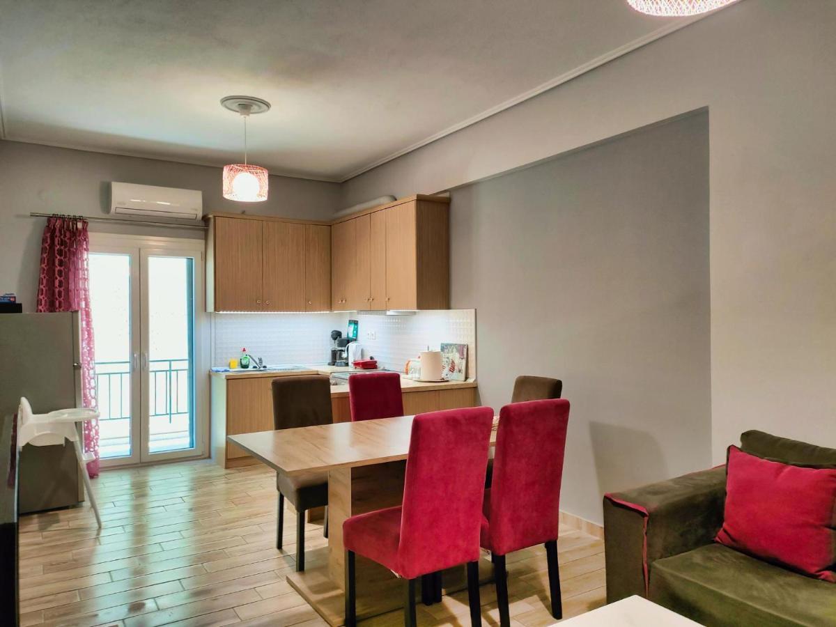 Luxury Lila House Under The Rocks Apartment Kalambaka Exterior photo